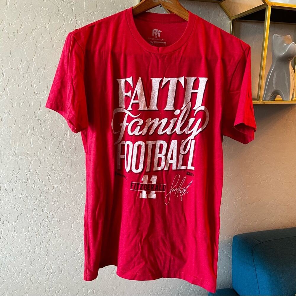 Pro Merch NFL Larry Fitzgerald faith football player tee shirt size medium M